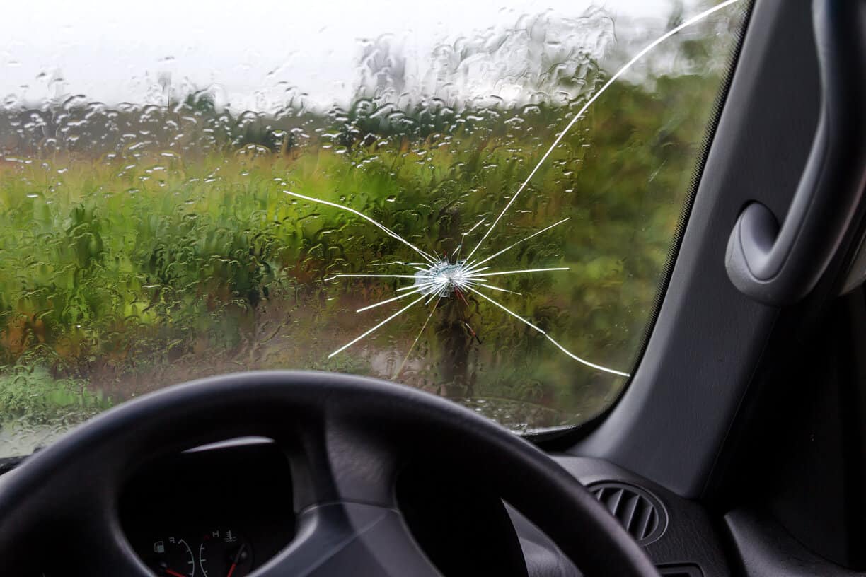 6 Most Common Causes Of Chips And Cracks In Windscreens Windscreen Compare